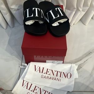 Valentino VLTN RUBBER SLIDER SANDAL men’s (no offers)